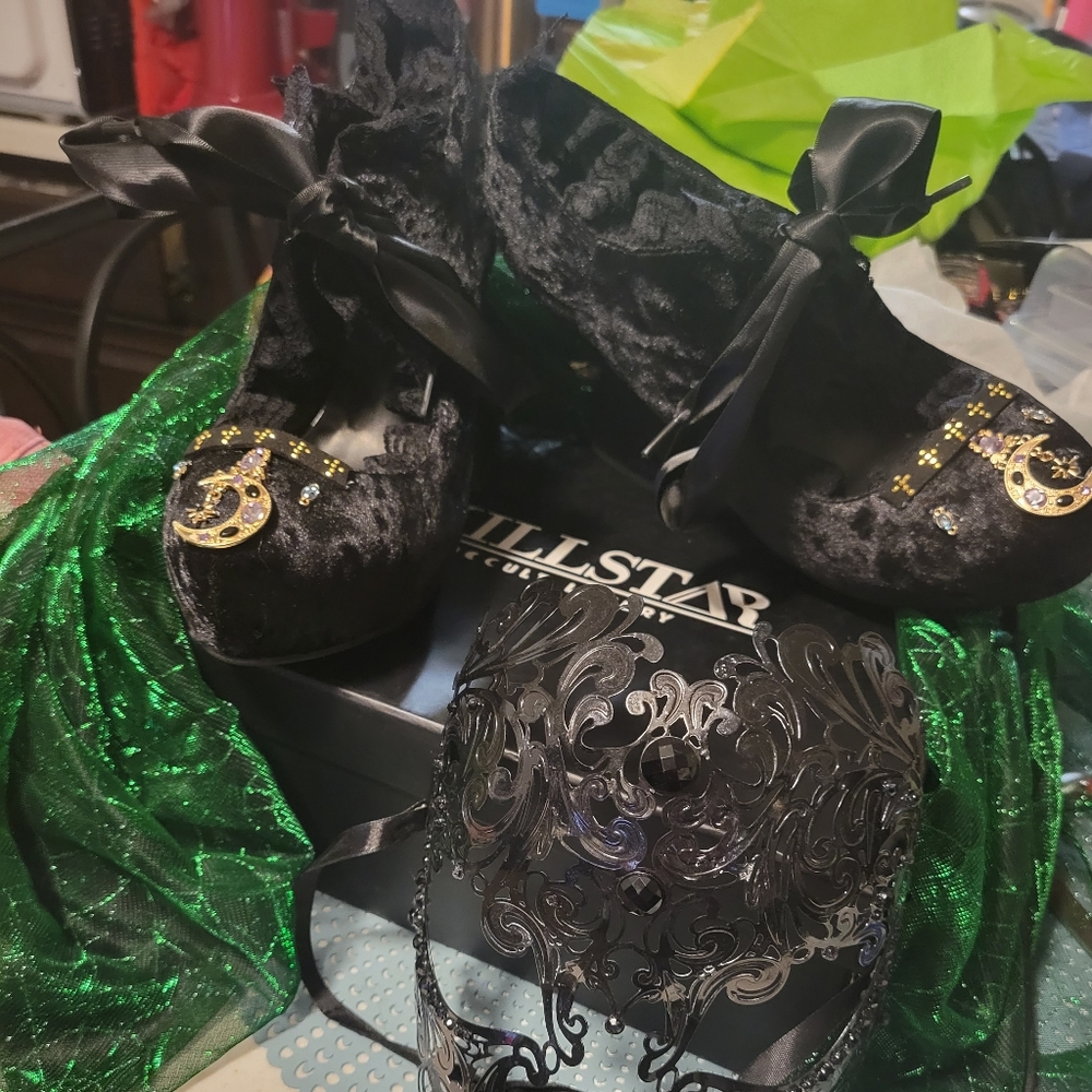 Killstar Shoes Hand Design for Halloween by Mariah